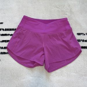 Lululemon Mid-Rise Speed Up Shorts - Size 2
